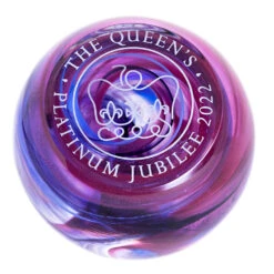 Queen's Platinum Jubilee Paperweight - 10 - 14 Day Delivery -DONEW Sales Store u22004 jubilee paperweight co 1